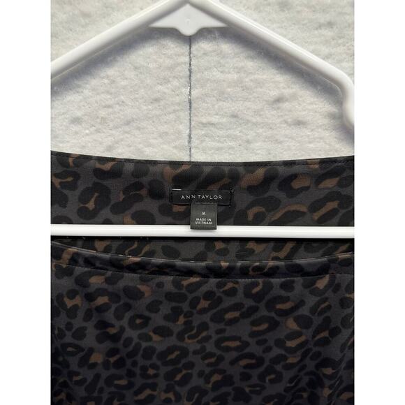 Ann Taylor Long Sleeve Square Neck Animal Print Women Blouse Size Med - Picture 4 of 8